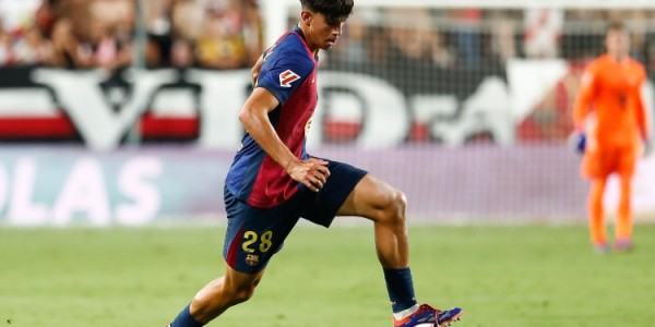 每体：德容仍进行单独训练 伯纳尔有望进入对阵瓦伦大名单