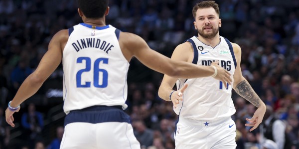 丁威迪：球队需要时东契奇会全力防守 切片都是从垃圾时间里剪的