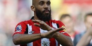 电讯报：曼联希望本周姆贝莫转会取得进展，可能还想签中卫